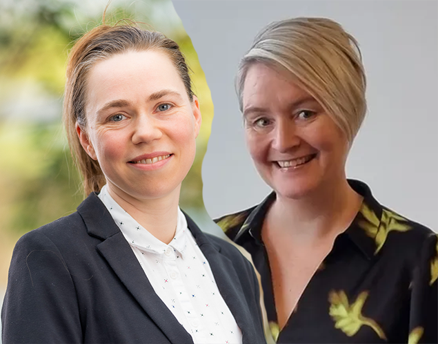 Et par kvinner som smiler