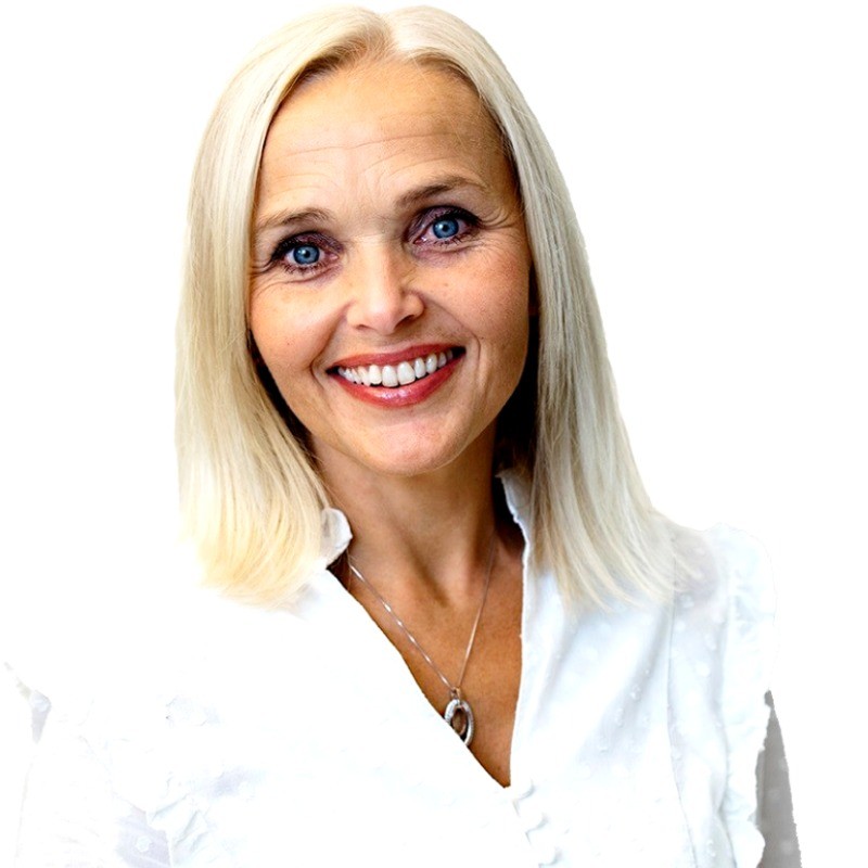 A woman with blonde hair