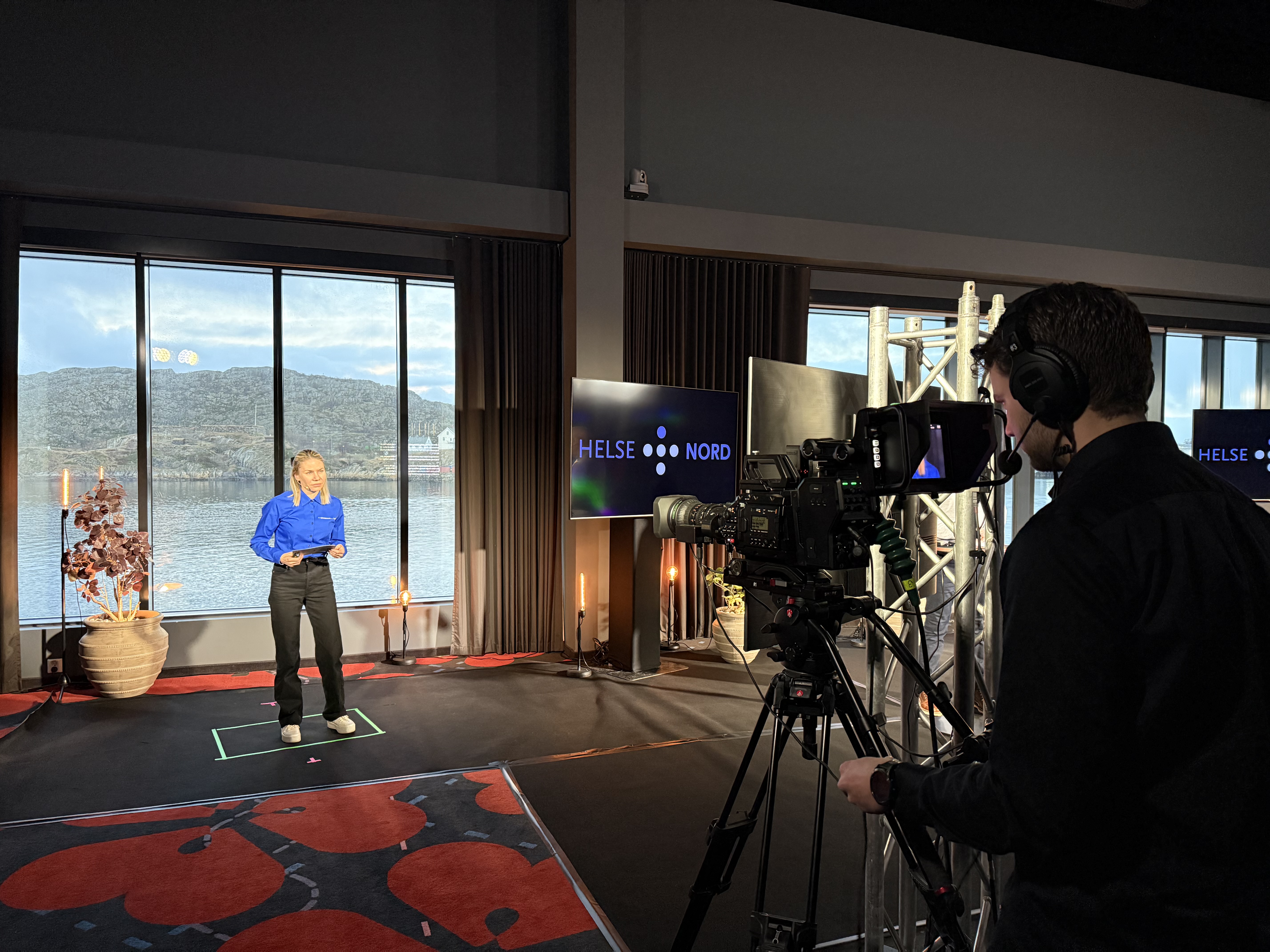 Kameramann og en kvinne