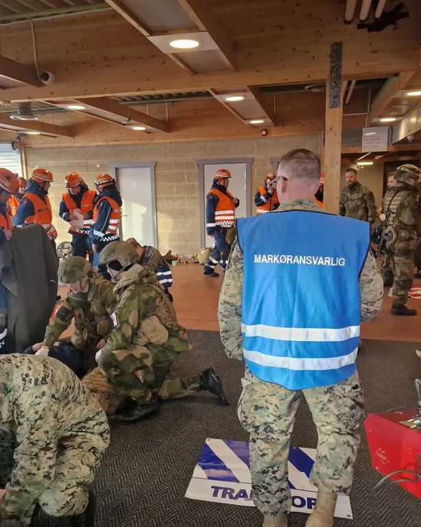 Leger og pasienter i aksjon under masseskadeøvelse på UNN