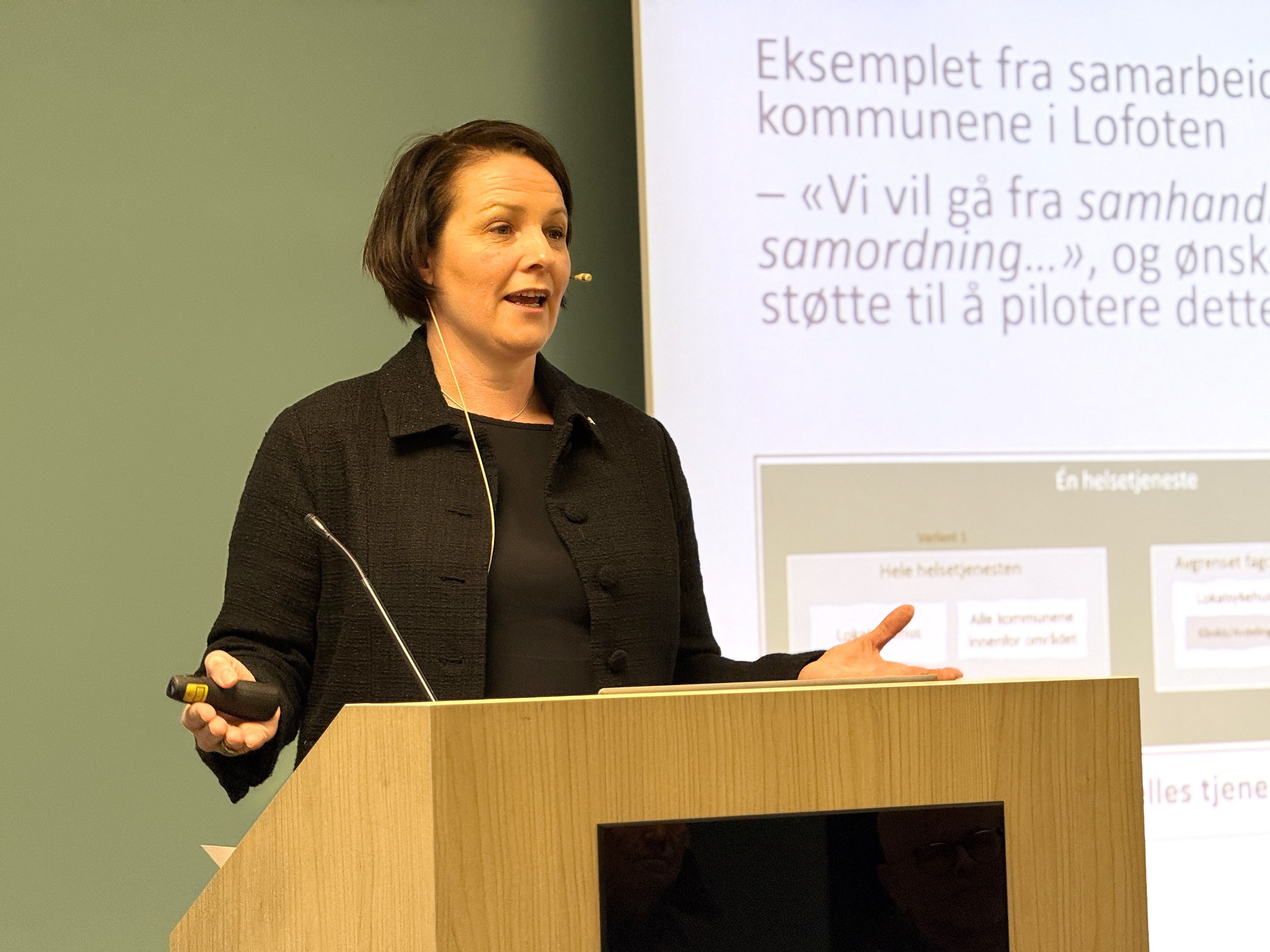 En person som holder en presentasjon