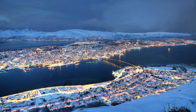 Tromsø i blåtimen
