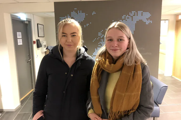 Emma Lovise Larsen (20) og Matilde Mørk (18)