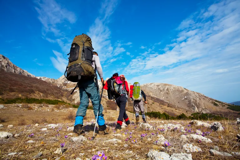 Bilde av mennesker på fjelltur