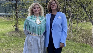 Direktør i Sametinget, Inger Marit Eira-Åhrén, og adm. direktør i Helse Nord, Marit Lind.