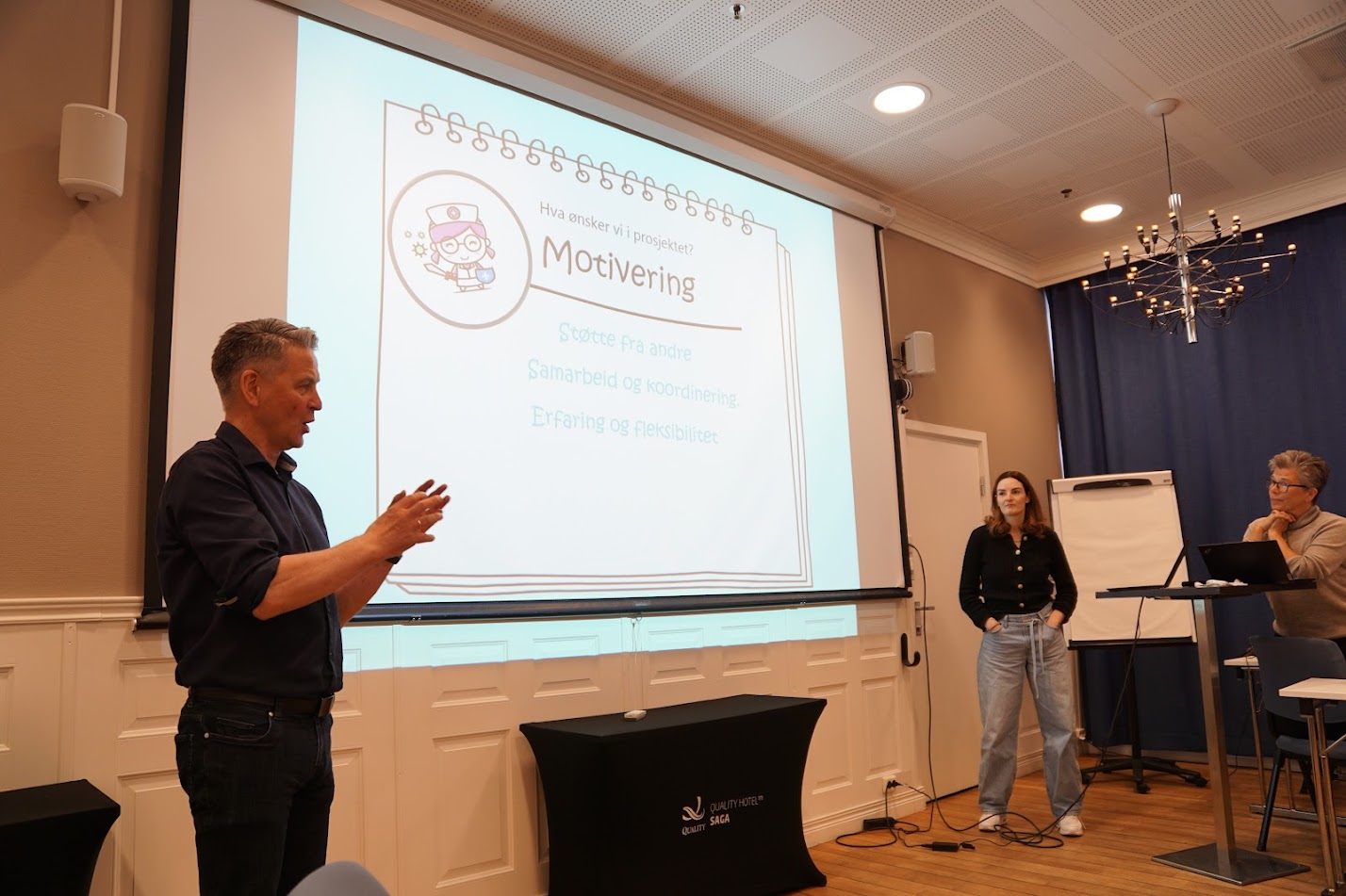 En person som holder en presentasjon