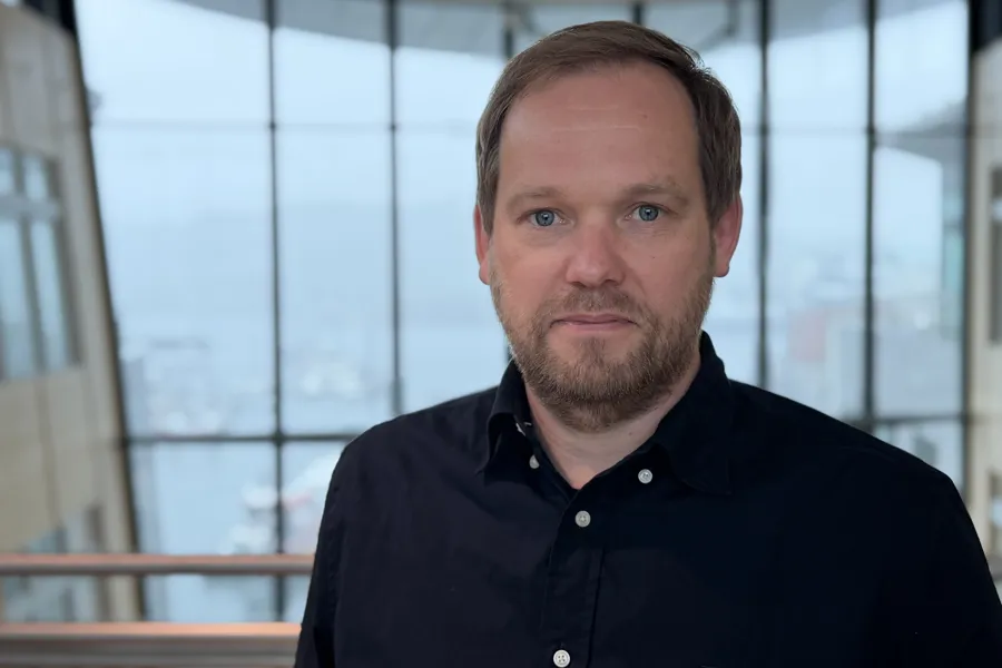 En mann med skjegg