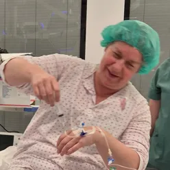 En person i en sykehusseng