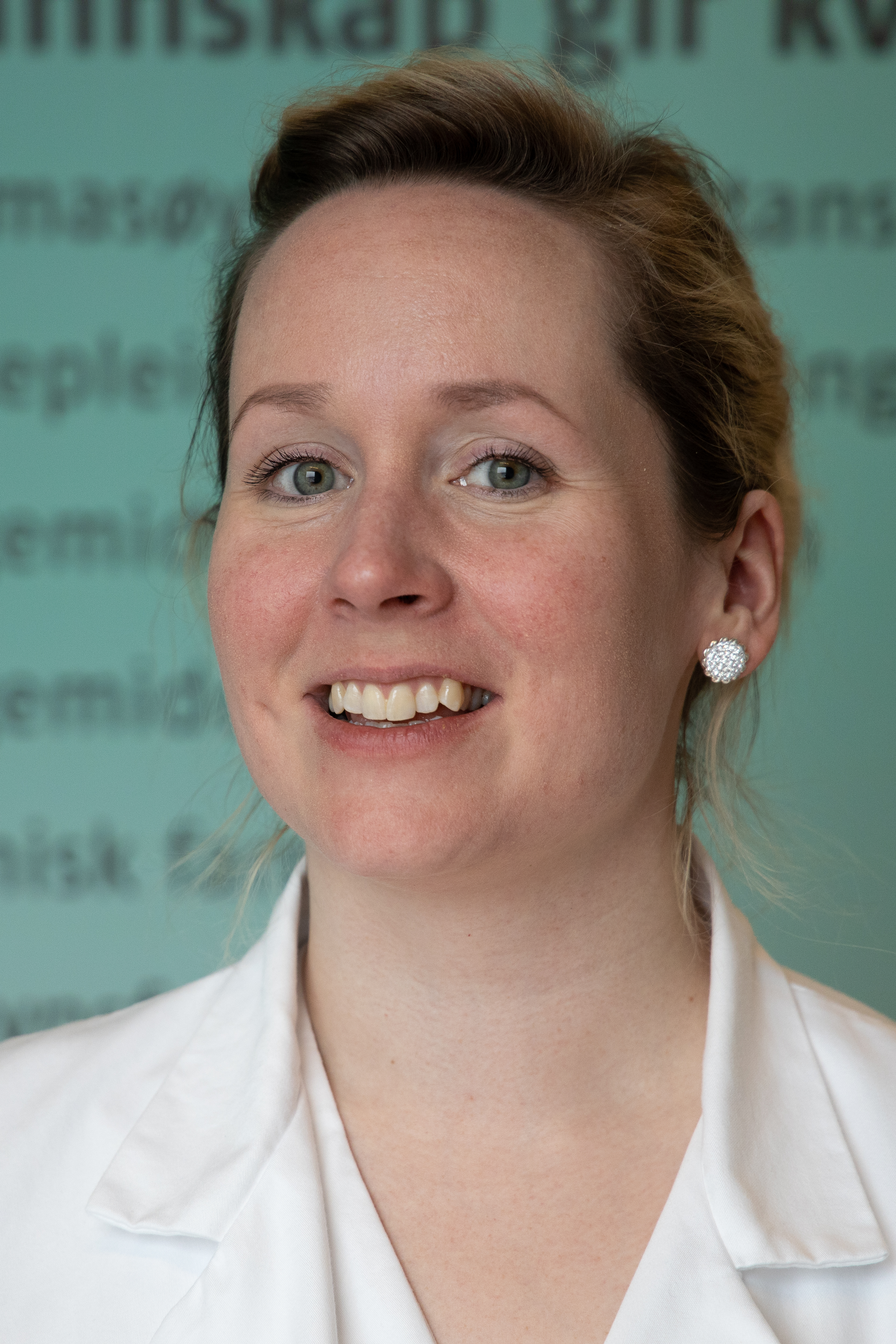 Kvinne med lyst hår